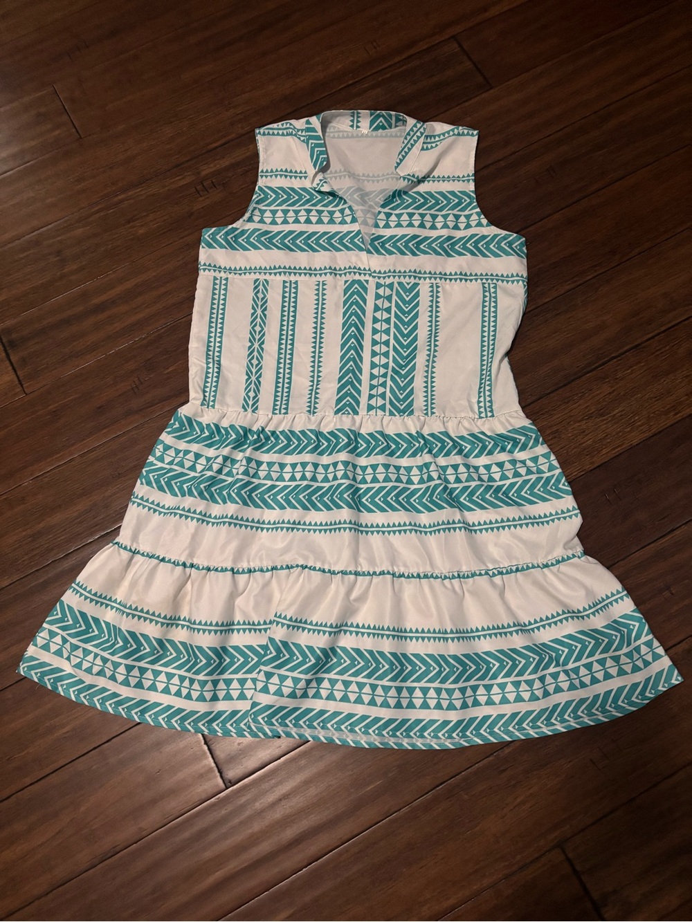 Womens White & Teal Patterned Sleeveless Dress